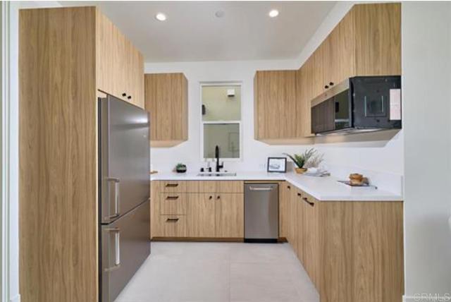 Detail Gallery Image 25 of 29 For 3901 Haines, San Diego,  CA 92109 - – Beds | – Baths