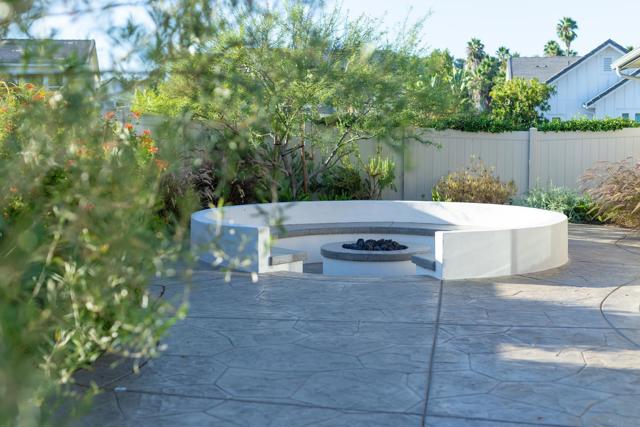 1525 Manzanita Hollows, Vista CA: https://media.crmls.org/mediaz/9c29237d-db83-4d9f-8bb6-b77466042185.jpg