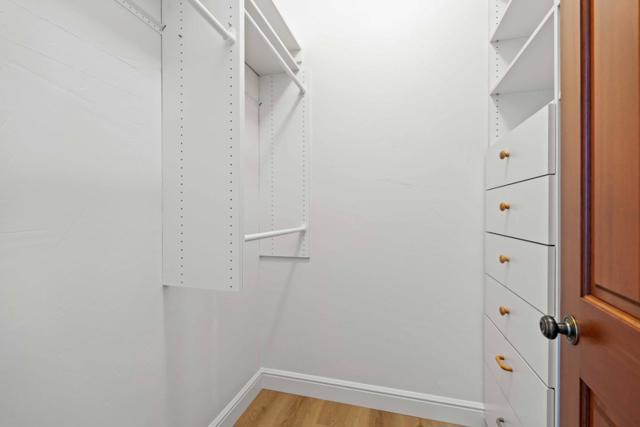 90 Walnut Avenue, Atherton CA: https://media.crmls.org/mediaz/9c295565-4b01-4a00-8645-8266f8dad1b0.jpg