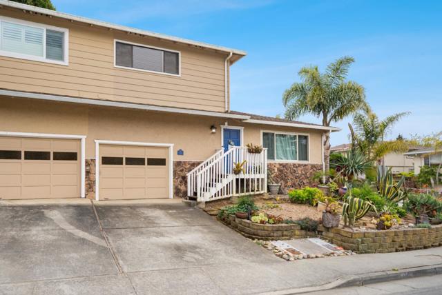 1540 Seascape Boulevard, Aptos CA: https://media.crmls.org/mediaz/9c2a246b-7e54-4baa-a6fa-a7f81abfa34d.jpg