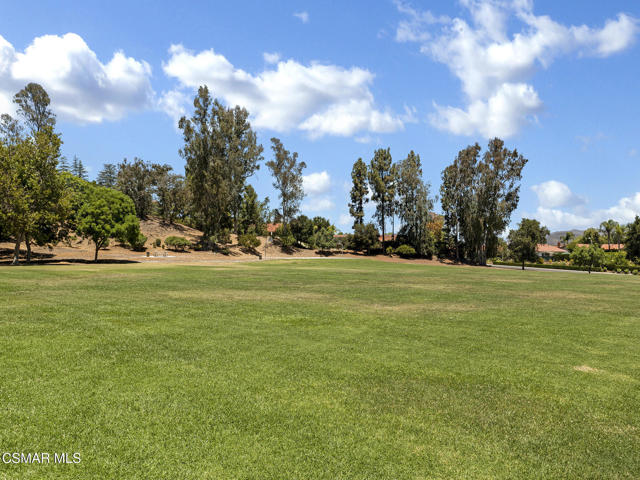 2031 Channelford Road, Westlake Village CA: https://media.crmls.org/mediaz/9c2b75fd-3c55-4766-a506-bf39691bc9c8.jpg