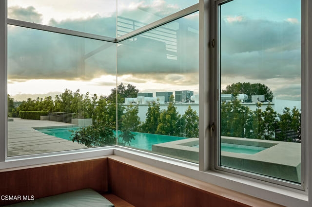 3681 Alomar Drive, Sherman Oaks CA: https://media.crmls.org/mediaz/9c2c3fdd-f186-4573-baf5-df8e41cfb519.jpg