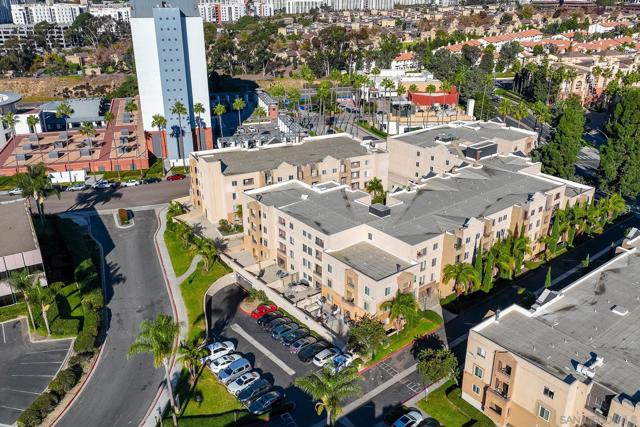 3550 Lebon Dr, San Diego CA: https://media.crmls.org/mediaz/9c2c6d85-3271-446f-9091-3401e1bbd285.jpg
