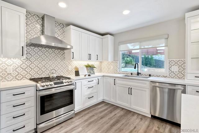 20809 Viento Valle, Escondido CA: https://media.crmls.org/mediaz/9c2c722b-d4dc-4571-bdf6-cae86dcaddf3.jpg