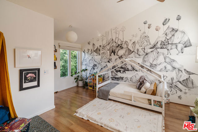 2002 Tuna Canyon Road, Topanga CA: https://media.crmls.org/mediaz/9c2d7369-c003-4fb3-9b73-3bcf56f6c2a8.jpg