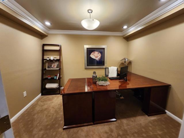 1823 Mockingbird Pl, Danville CA: https://media.crmls.org/mediaz/9c2daf44-244d-4124-bfd7-3cec0f13f758.jpg
