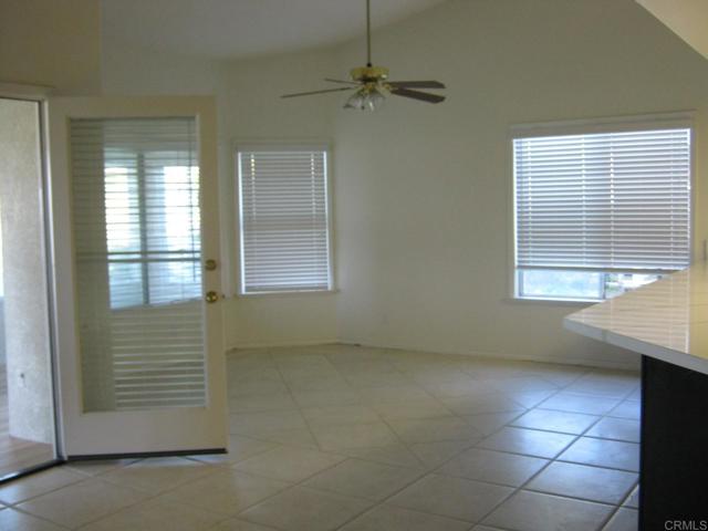 Detail Gallery Image 4 of 13 For 473 Ali Way, Fallbrook,  CA 92028 - 3 Beds | 3/1 Baths