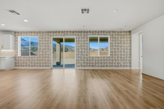 Image 8 of 40 For 58293 Coral View Way