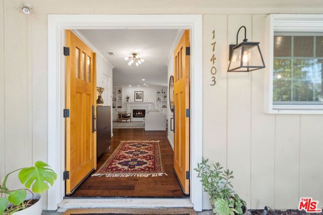 17403 BALLINGER Street photo 2