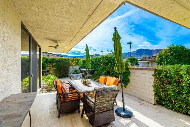 1 Briarcliff Court, Rancho Mirage CA: https://media.crmls.org/mediaz/9c30eb48-3138-4a80-8018-82e946163fcb.jpg