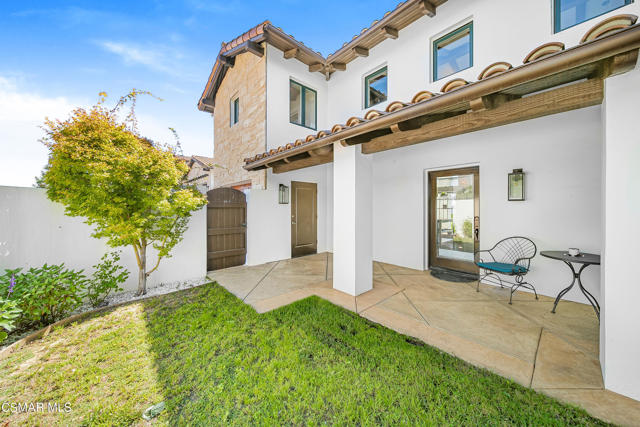 1451 E La Loma Avenue, Somis CA: https://media.crmls.org/mediaz/9c317112-8305-413a-a473-3a465de3b6f2.jpg