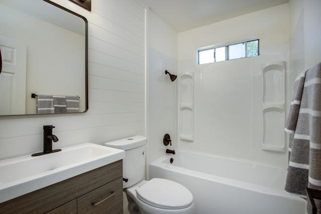 7382 Olympic Road, Joshua Tree CA: https://media.crmls.org/mediaz/9c33a110-269e-4e7b-bfa7-461ad5503453.jpg