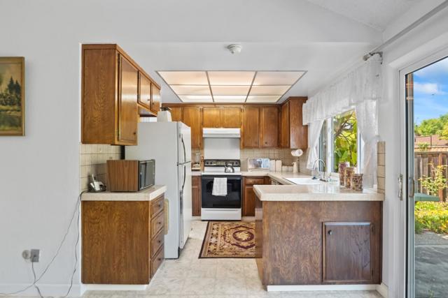 1236 Robbia Drive, Sunnyvale CA: https://media.crmls.org/mediaz/9c33a344-1713-4345-b40f-7773068371b9.jpg