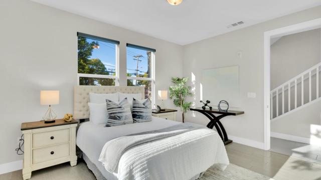 820 E Duane Avenue, Sunnyvale CA: https://media.crmls.org/mediaz/9c3425ad-802a-42ed-a8e6-2f50117a43a7.jpg