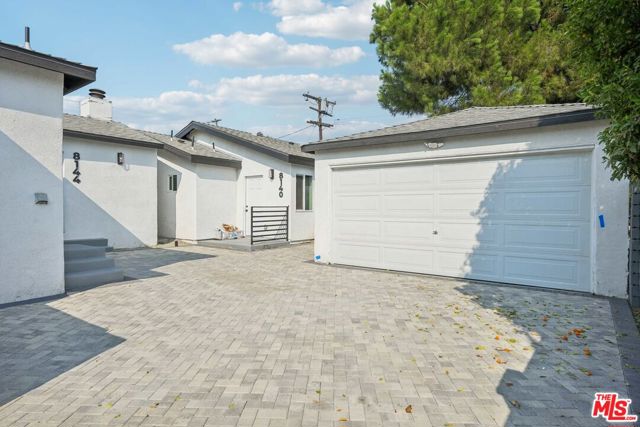 8142 Irvine Avenue photo 5