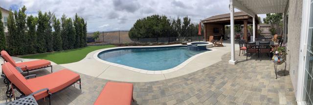 Detail Gallery Image 22 of 26 For 346 Rimhurst Ct, Oceanside,  CA 92058 - 4 Beds | 2 Baths