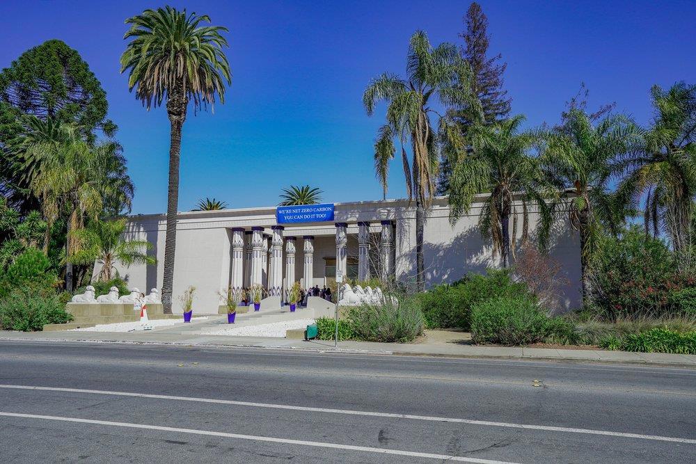 https://media.crmls.org/mediaz/9c34b517-1c0f-4837-800e-1c8682913e95.jpg?preset=X-Large