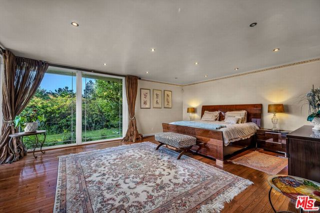 Drew Fenton | 10810 Via Verona Street Los Angeles CA | MLS: 7631190 Drew Fenton | 10810 Via Verona Street Los Angeles CA | MLS: 7631190