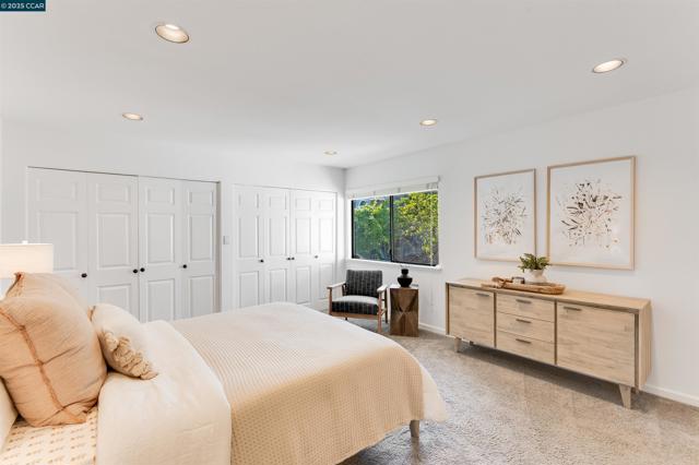 2424 San Miguel Dr, Walnut Creek CA: https://media.crmls.org/mediaz/9c35e4d5-b7f8-4113-a594-74cd06bd03aa.jpg