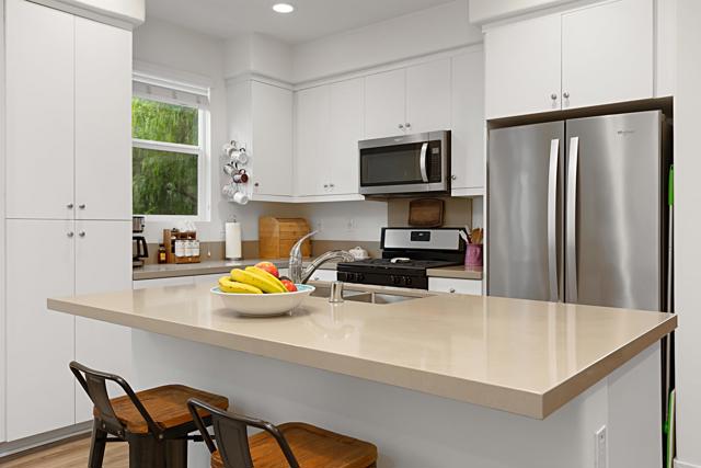 Detail Gallery Image 13 of 42 For 4214 Mission Ranch Way, Oceanside,  CA 92057 - 2 Beds | 2/1 Baths