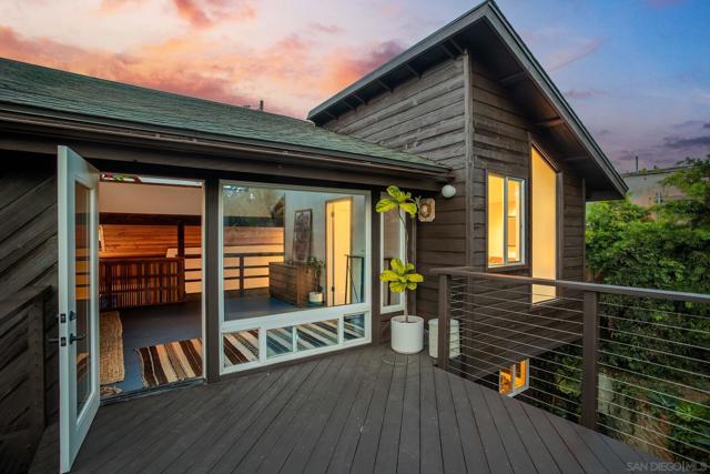 4021 Bernice Dr, San Diego CA: https://media.crmls.org/mediaz/9c3961fc-047b-4843-86c6-afd3215a70d9.jpg