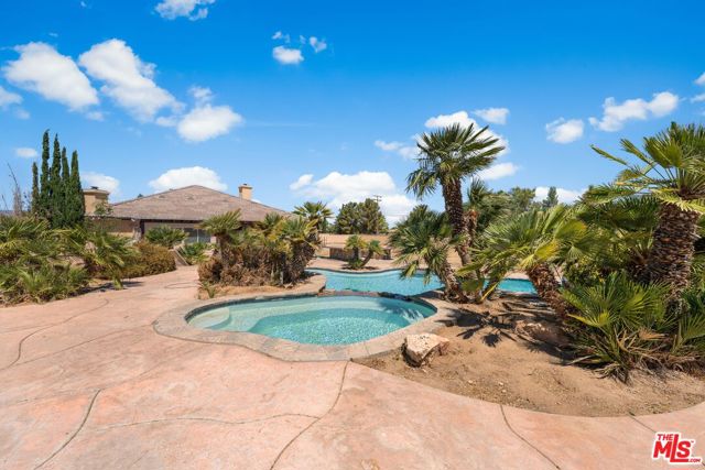 42094 W 21st Street, Lancaster CA: https://media.crmls.org/mediaz/9c39ac37-6385-4cd0-a031-f619a4a93788.jpg