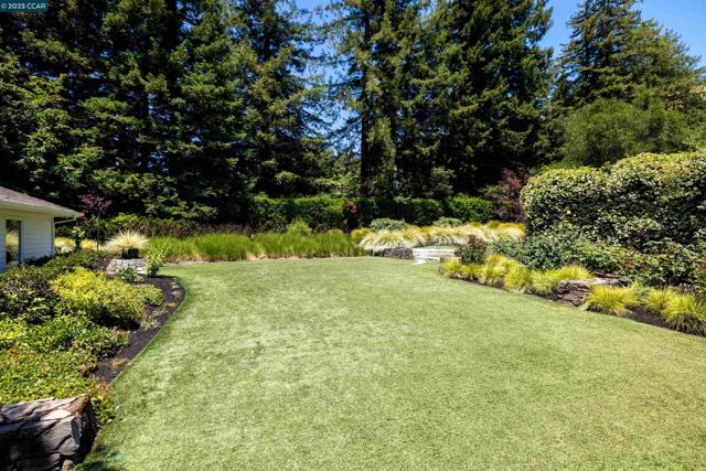 3828 Happy Valley Road, Lafayette CA: https://media.crmls.org/mediaz/9c39d218-b55c-40e0-ae91-e520d2f8598f.jpg