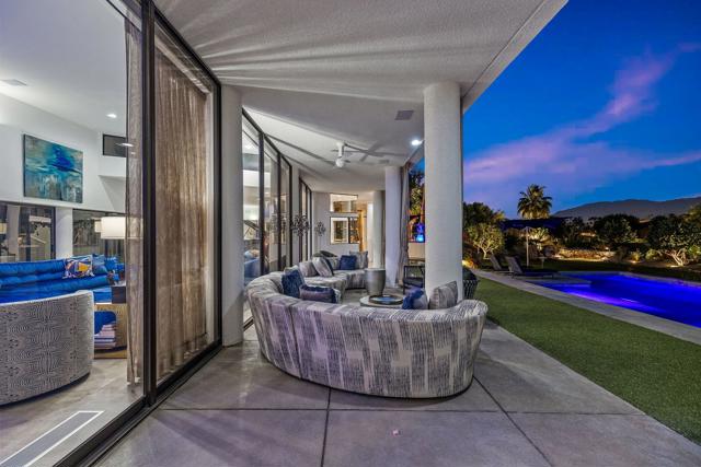 21 Clancy Lane Estates, Rancho Mirage CA: https://media.crmls.org/mediaz/9c3aad9e-6f48-4c9a-8f90-b9af1b5ed063.jpg