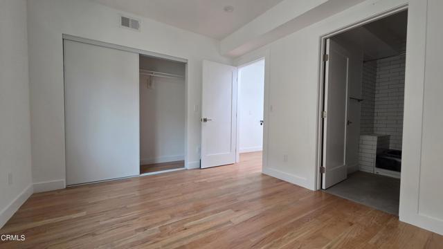 Detail Gallery Image 7 of 17 For 917 N Ridgewood Pl, Los Angeles,  CA 90038 - 3 Beds | 3 Baths