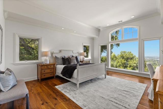 16541 Cypress Way, Los Gatos CA: https://media.crmls.org/mediaz/9c3b544d-bac6-438b-8bef-c7a42dd2165e.jpg