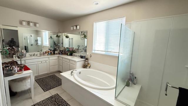 755 Alicante Drive, Hollister CA: https://media.crmls.org/mediaz/9c3b8fdf-4f91-41bf-9ea9-a747501ddca8.jpg