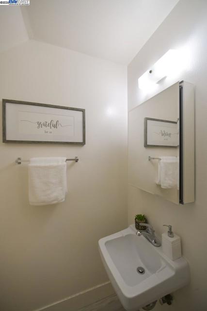 2363 Arf Ave, Hayward CA: https://media.crmls.org/mediaz/9c3c4630-95fc-4bf2-b25e-0a0d2d530a8a.jpg