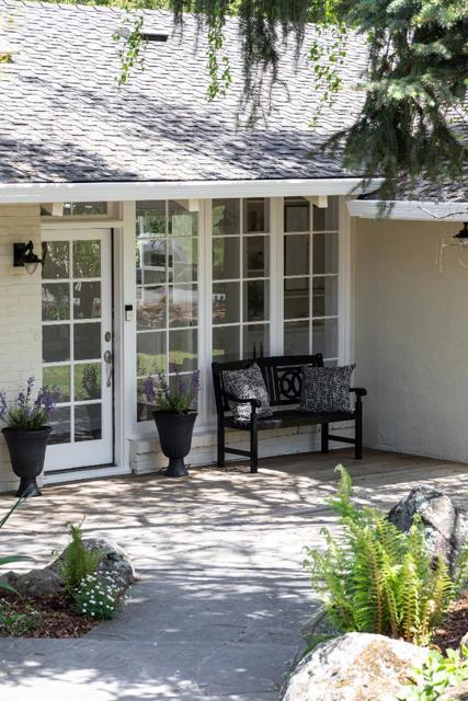 115 Toyon Court, Woodside CA: https://media.crmls.org/mediaz/9c3c6d40-c09d-46ce-bfd8-0ac896964894.jpg
