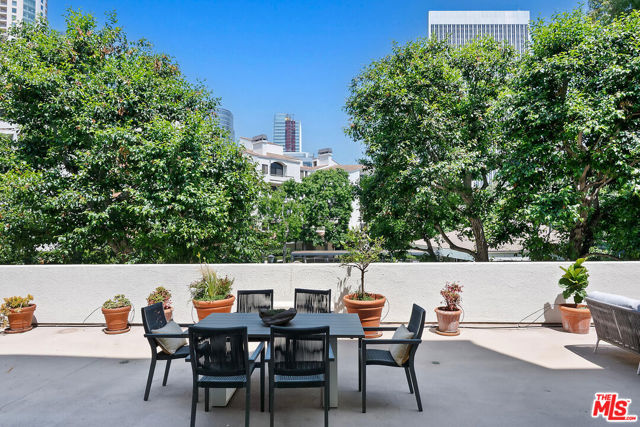2102 Century Park Lane, Los Angeles CA: https://media.crmls.org/mediaz/9c3d1594-df5e-42d5-a4c1-23d0d609f704.jpg