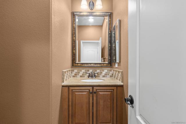 7787 Britt Pl, Santee CA: https://media.crmls.org/mediaz/9c3de462-15e8-444d-8753-be2c5532d4a1.jpg