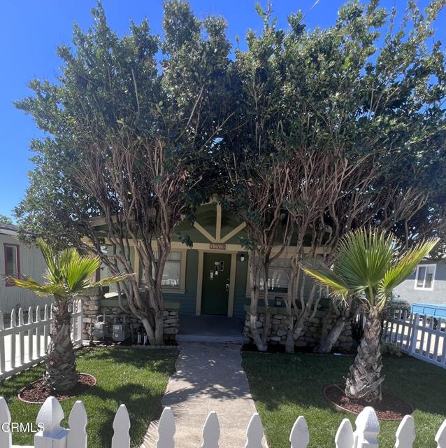 153 S South Laurel Street, Ventura CA: https://media.crmls.org/mediaz/9c3e1a26-f450-415b-ab89-3cc7c2e527c0.jpg
