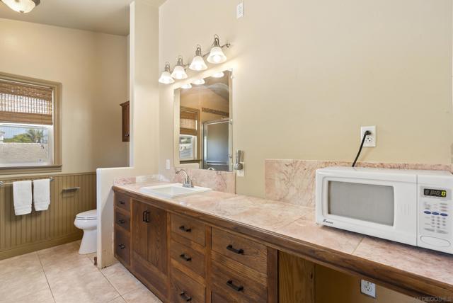 10505 Valle Vista Rd, Lakeside CA: https://media.crmls.org/mediaz/9c3e2784-5160-483b-b268-921e06d2fe1c.jpg