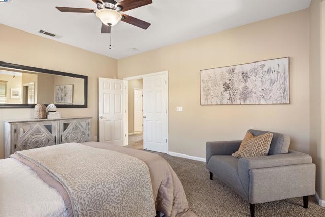 181 Maidenhair St, Pittsburg CA: https://media.crmls.org/mediaz/9c3e66b2-e9f4-403a-a6da-408d860f2185.jpg