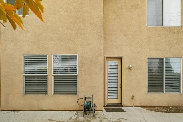 2405 Summerlin Drive, Modesto CA: https://media.crmls.org/mediaz/9c3e6bc4-8453-4b44-8a70-d4b206e46285.jpg