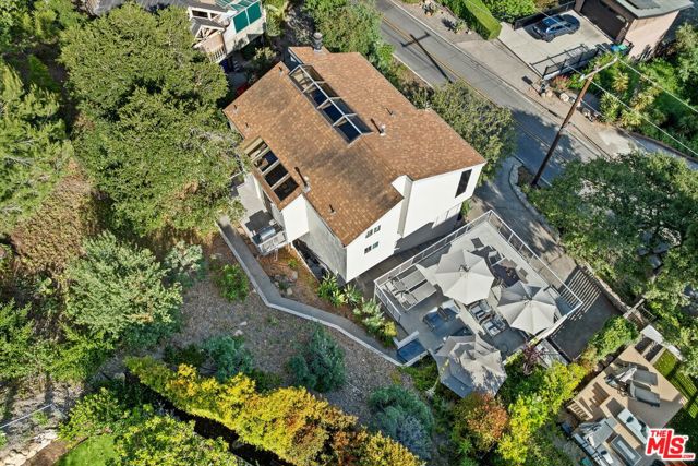 840 Cheltenham Road, Santa Barbara CA: https://media.crmls.org/mediaz/9c3e6d32-8049-485f-9770-f402476b54b4.jpg