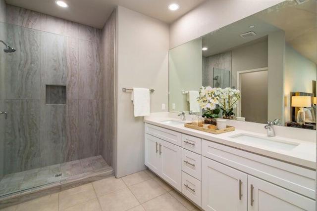 Image 16 of 22 For 13292 El Cajon Drive