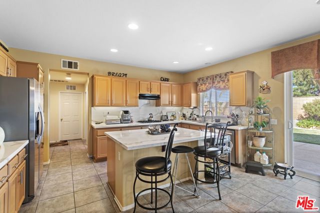 33716 Salvia Lane, Murrieta CA: https://media.crmls.org/mediaz/9c3f507a-c019-4f4e-9fc6-4bd82d8f5086.jpg