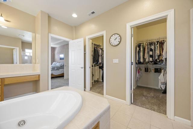 1037 Lexington Way, Livermore CA: https://media.crmls.org/mediaz/9c3fce65-79f0-4ef5-8616-5ff718ef5765.jpg