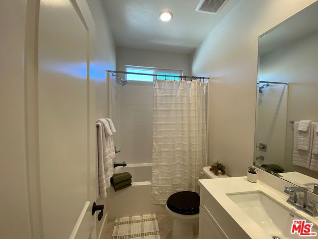 18648 Juniper Springs Drive, Canyon Country CA: https://media.crmls.org/mediaz/9c404e11-1b3c-4dd2-a34d-075b7ba3934b.jpg