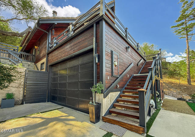 123 Lake Sherwood Drive, Lake Sherwood CA: https://media.crmls.org/mediaz/9c414024-a40d-468d-8b18-e631f4e3f472.jpg