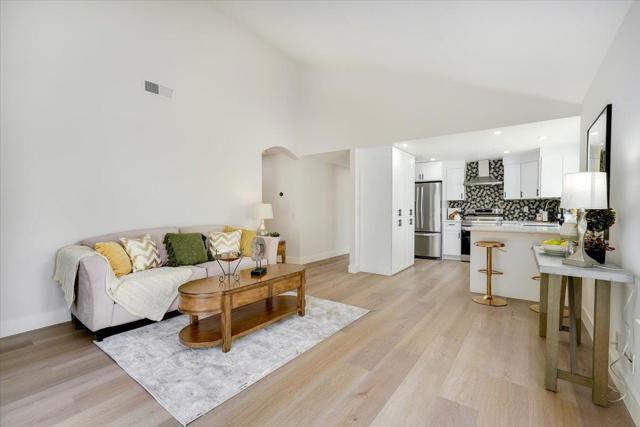 505 Drake Court, Foster City CA: https://media.crmls.org/mediaz/9c416583-f767-4fad-83bb-9325e442cf5f.jpg