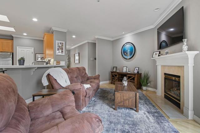 422 Montecito Avenue, El Granada CA: https://media.crmls.org/mediaz/9c418bd1-3db4-436a-adbe-cdcbe6cf0820.jpg