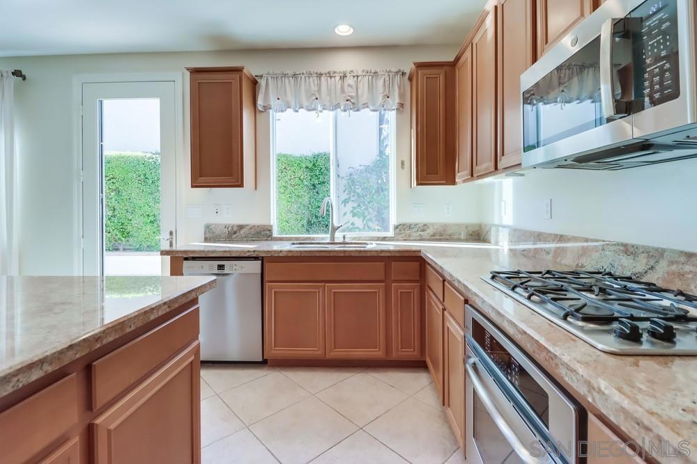 17020 New Rochelle Way - photo 11