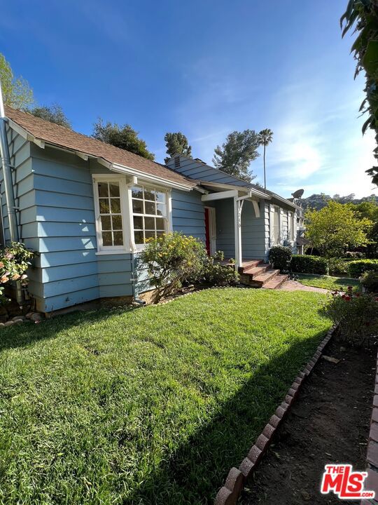 3246 Benda Street, Los Angeles CA: https://media.crmls.org/mediaz/9c422bfc-3300-444a-aa45-e743925a999a.jpg