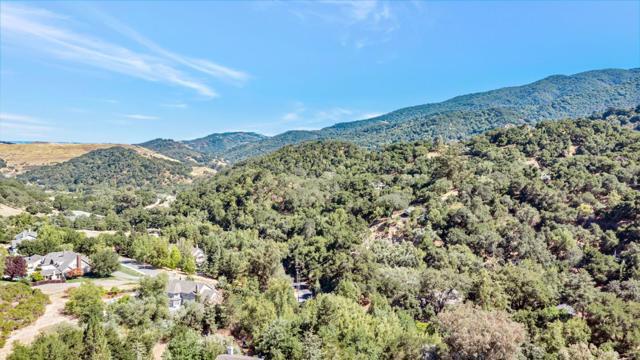 14721 Shannon Road, Los Gatos CA: https://media.crmls.org/mediaz/9c427e4e-0c28-4748-acc2-05878282c31f.jpg